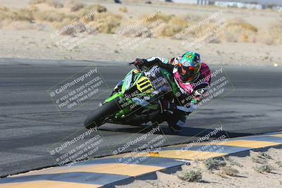 media/Jan-10-2025-CVMA Friday Practice (Fri) [[489e0da257]]/Group 4 and Trackday/Session 2 (Turn 4 Inside)/